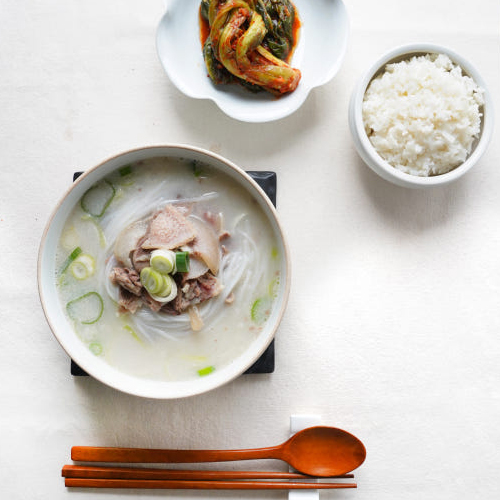 밥먹자 국밥집 100% 한우 사골 곰탕 (한우머릿고기 포함) 600g x 3팩